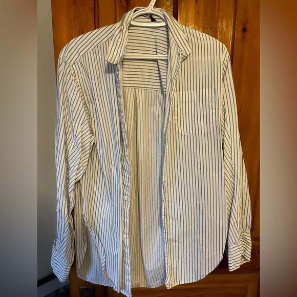 Zara women’s Medium oversized blouse - Picture 2 of 3